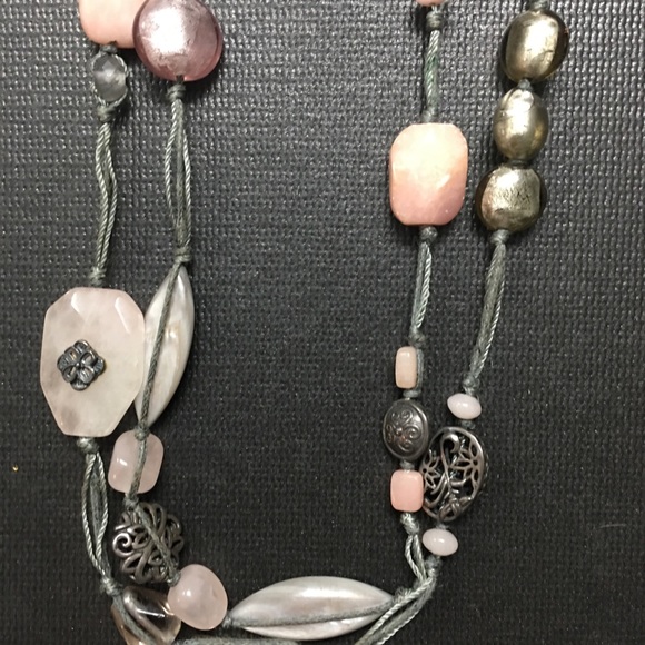 Silpada Pink Soapstone Gray Long Necklace - Picture 3 of 5